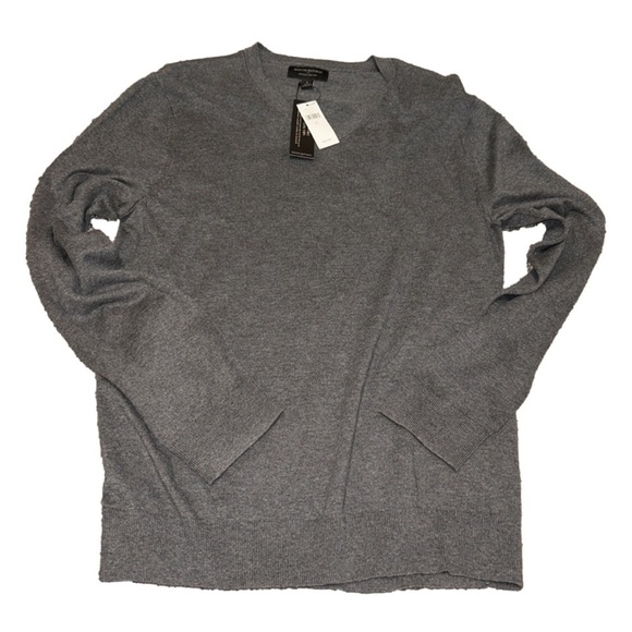 NWT Banana Republic Premium Luxe Yarn Sweater - Picture 2 of 5